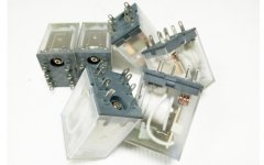 横竖分切机中间继电器